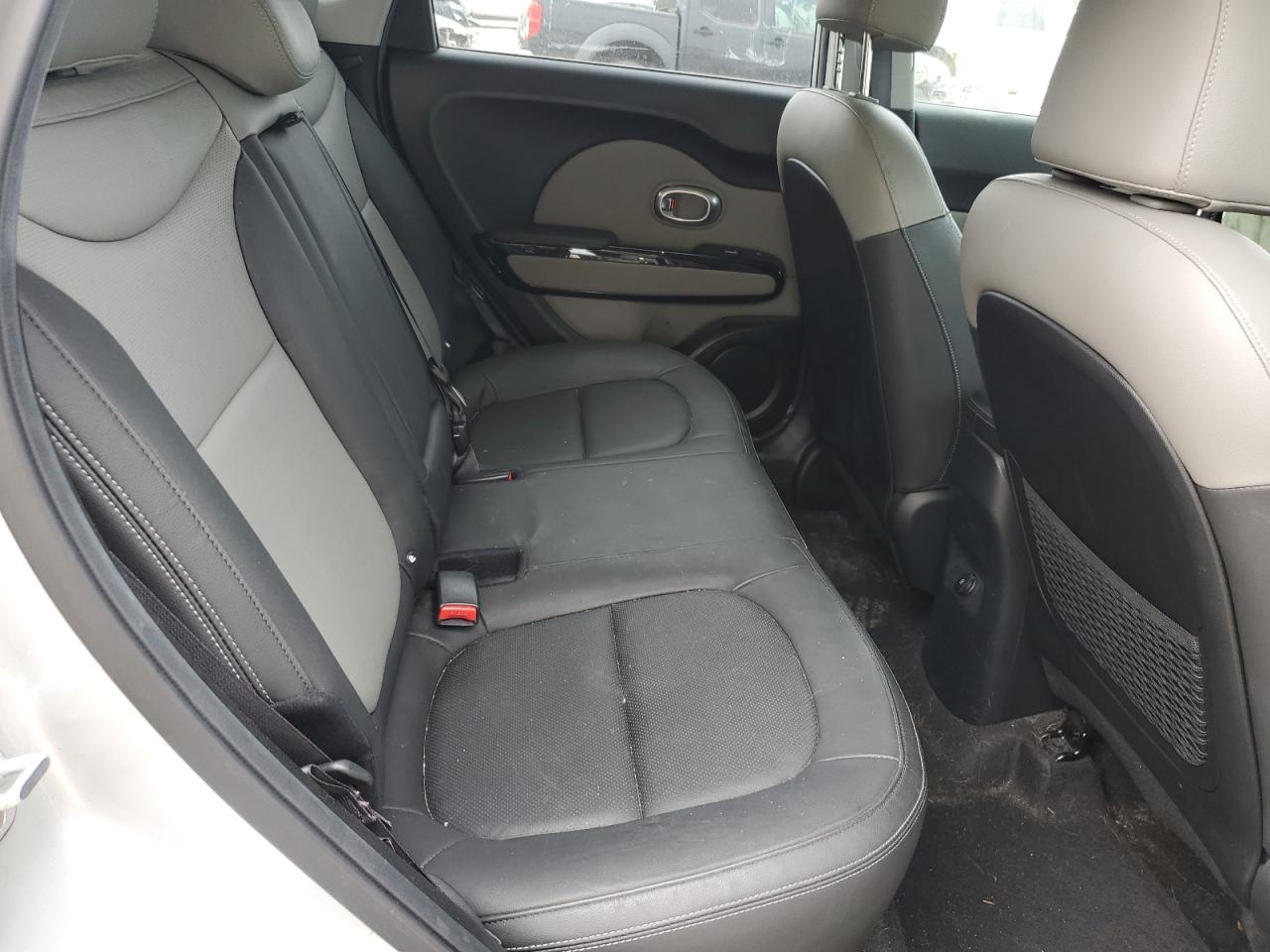 2018 Kia Soul + VIN: KNDJP3A58J7588783 Lot: 61814734