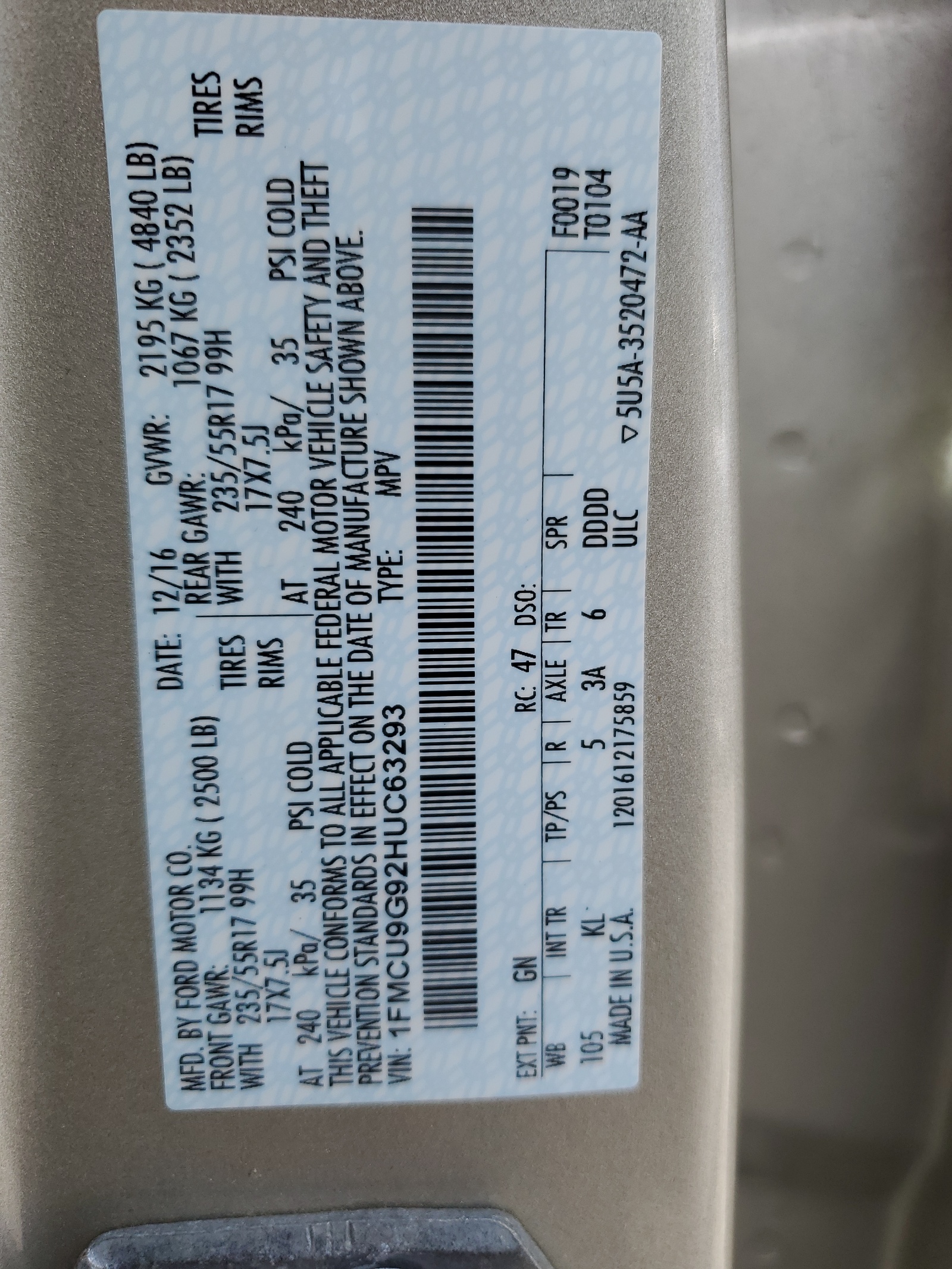 1FMCU9G92HUC63293 2017 Ford Escape Se