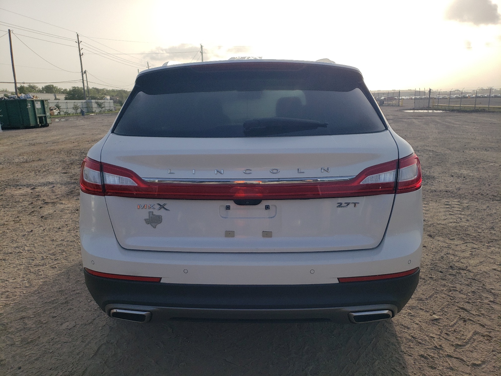 2LMPJ6LP9HBL38305 2017 Lincoln Mkx Reserve