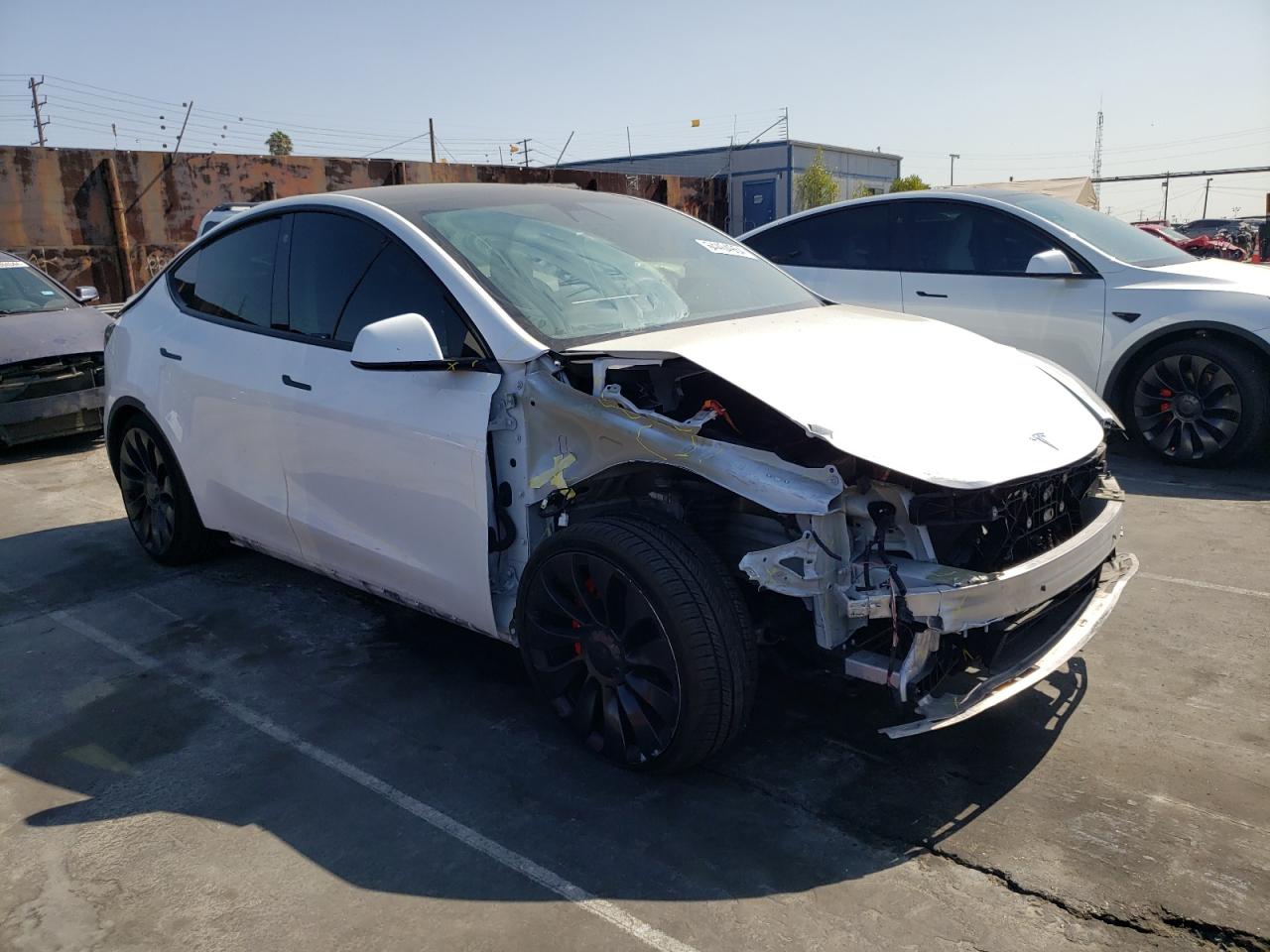 7SAYGDEF8NF383247 Tesla Model Y  4