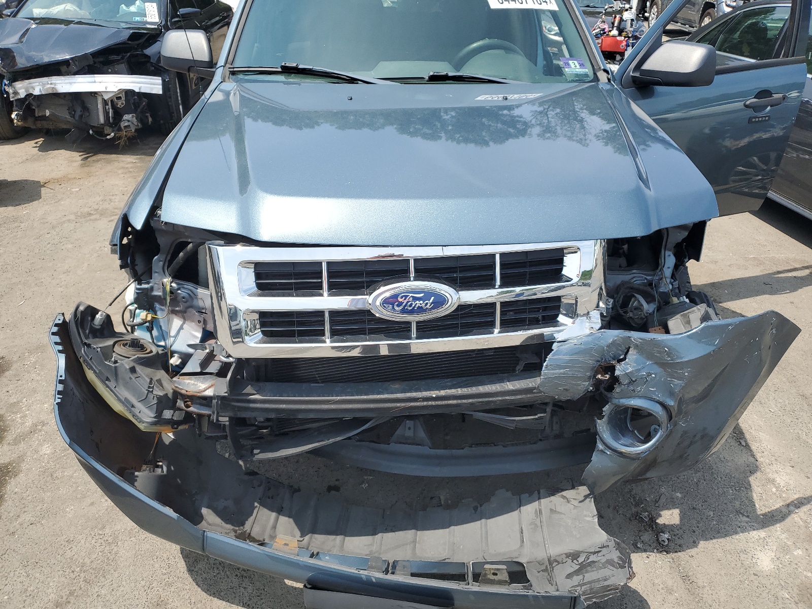 1FMCU9D71BKA90498 2011 Ford Escape Xlt