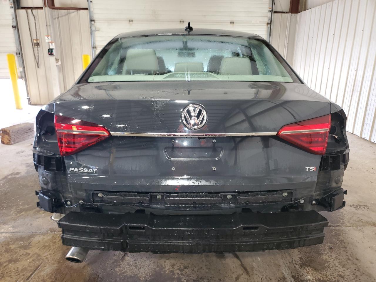 2017 Volkswagen Passat R-Line VIN: 1VWDT7A33HC067466 Lot: 63643504