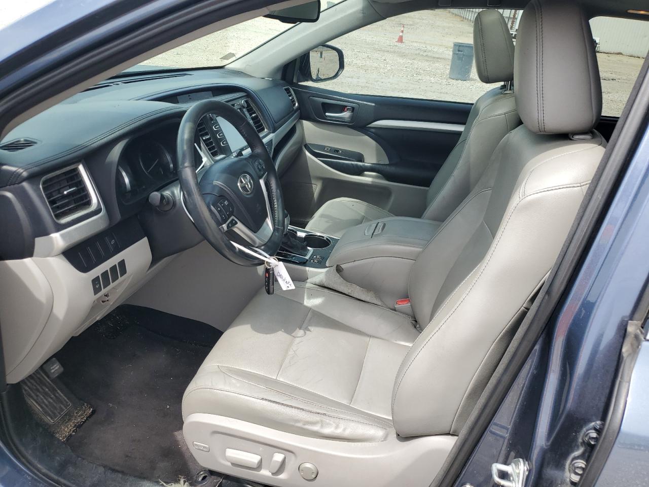 2014 Toyota Highlander Xle VIN: 5TDKKRFH3ES017397 Lot: 64411354