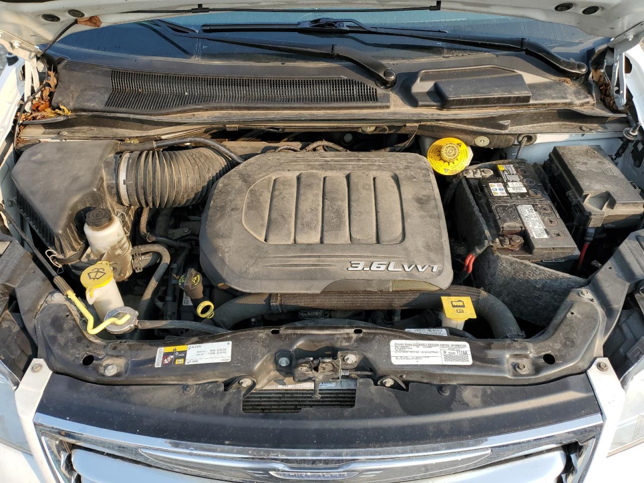 2015 Chrysler Town & Country Limited Platinum VIN: 2C4RC1GG5FR618419 Lot: 63665244