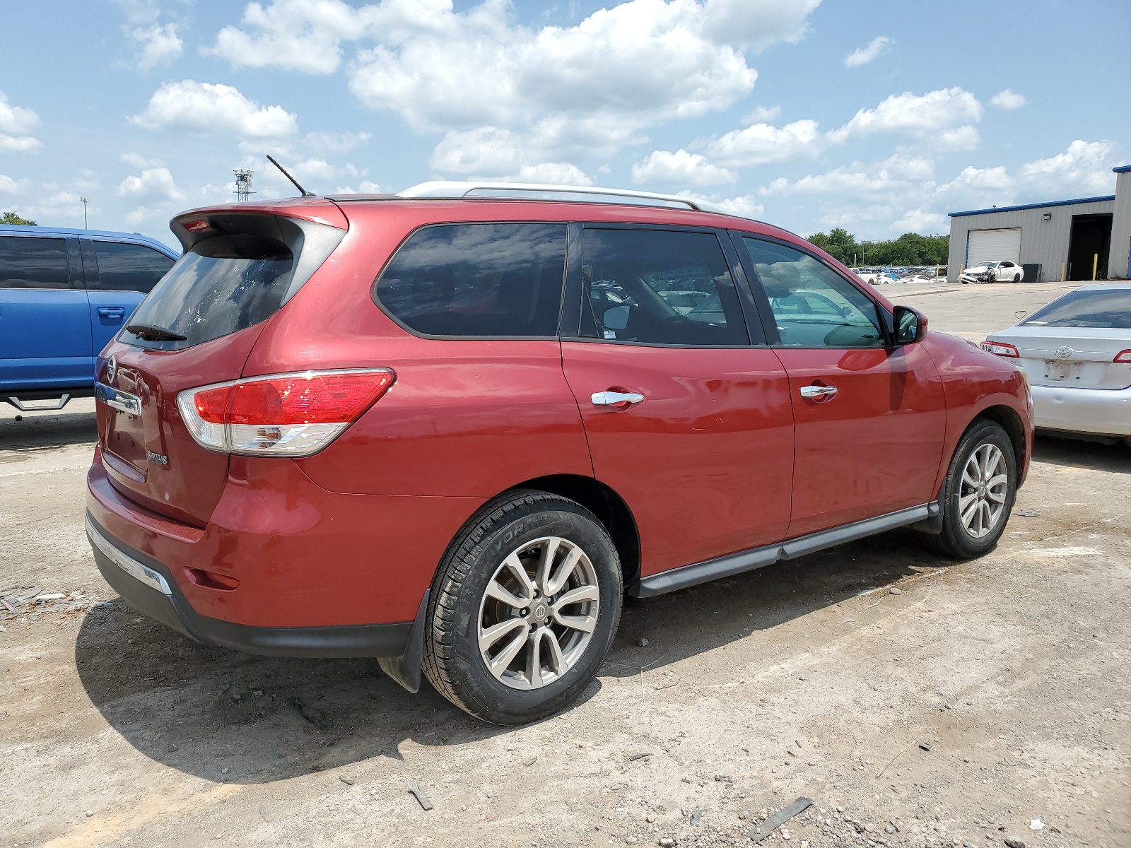 2015 Nissan Pathfinder S vin: 5N1AR2MN1FC692817