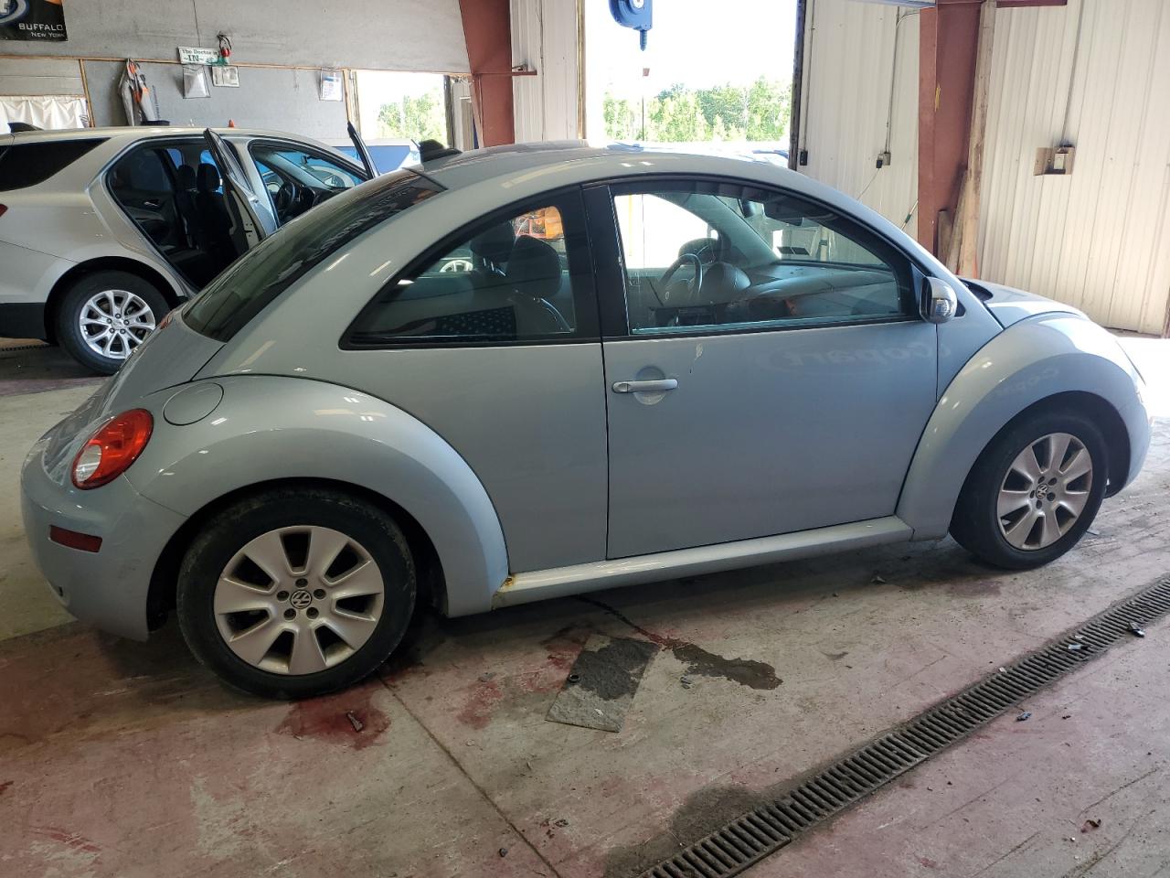 3VWRG3AG5AM017193 2010 Volkswagen New Beetle