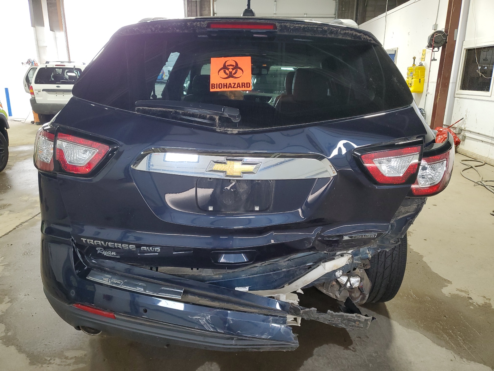 1GNKVJKD2HJ258095 2017 Chevrolet Traverse Premier