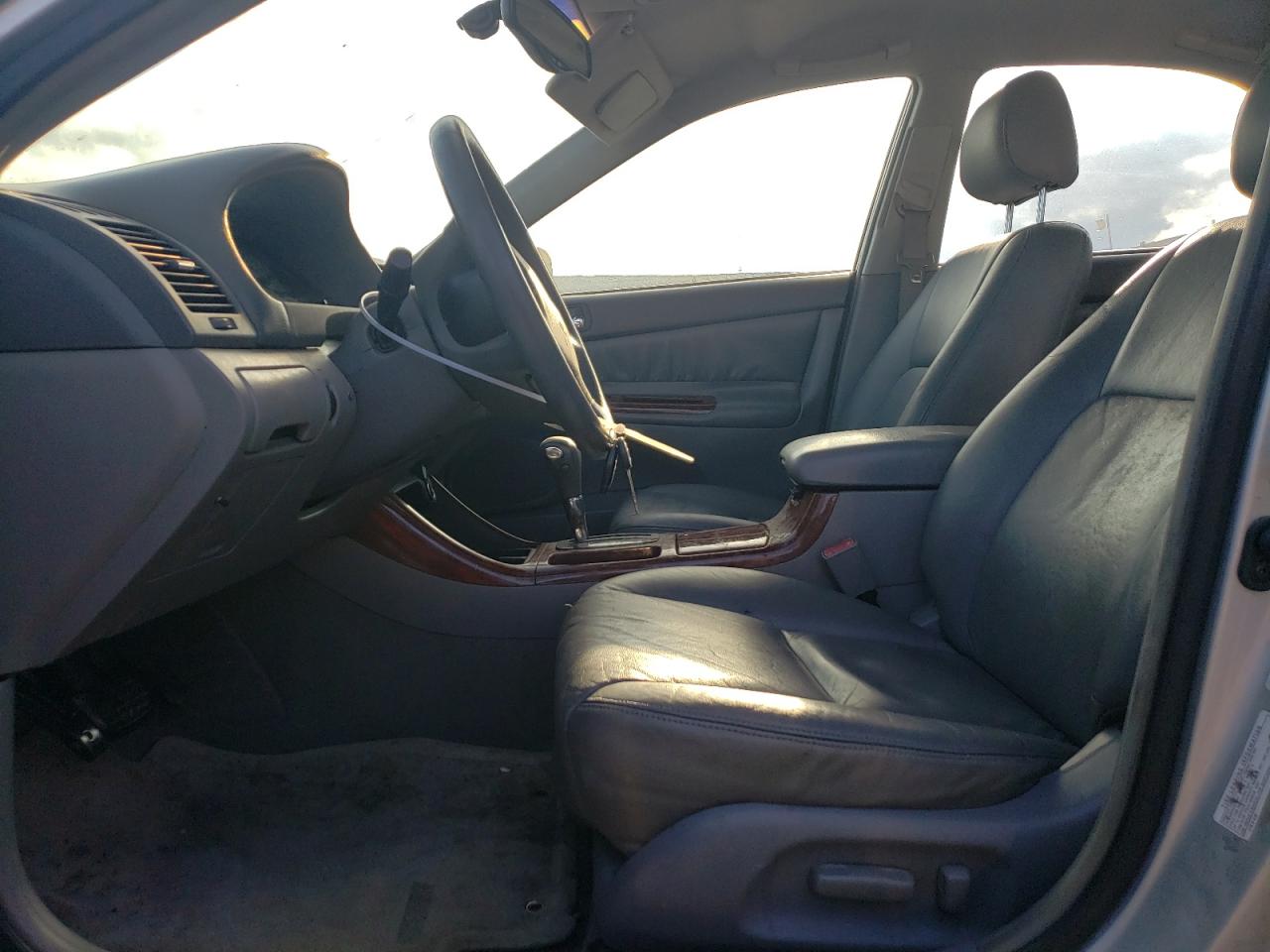 2003 Toyota Camry Le VIN: 4T1BE32K33U752259 Lot: 63347984