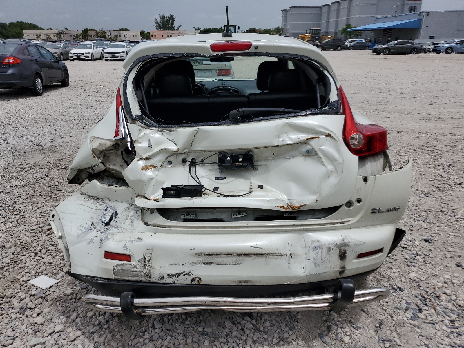 JN8AF5MV5BT023494 2011 Nissan Juke S