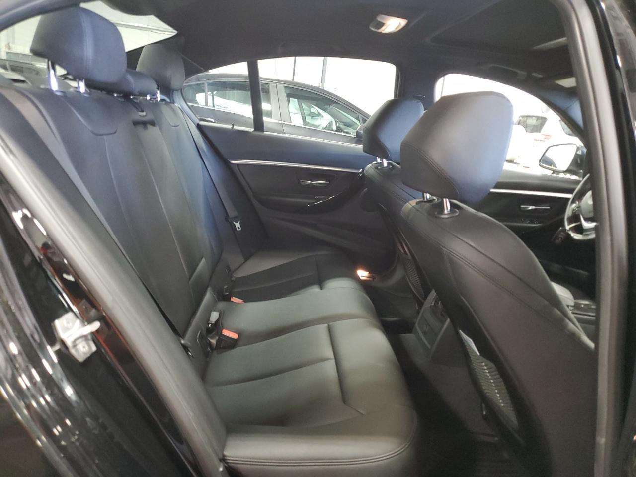 2017 BMW 330 Xi VIN: WBA8D9C34HA004606 Lot: 61669634