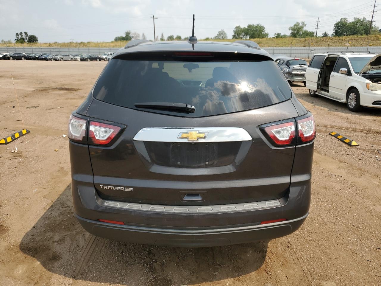 2017 Chevrolet Traverse Ls VIN: 1GNKRFED5HJ189044 Lot: 63726854