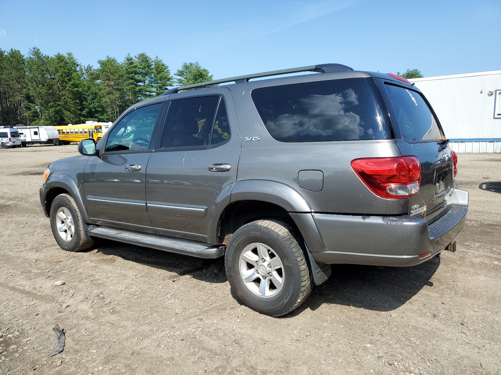 5TDBT44AX5S238114 2005 Toyota Sequoia Sr5