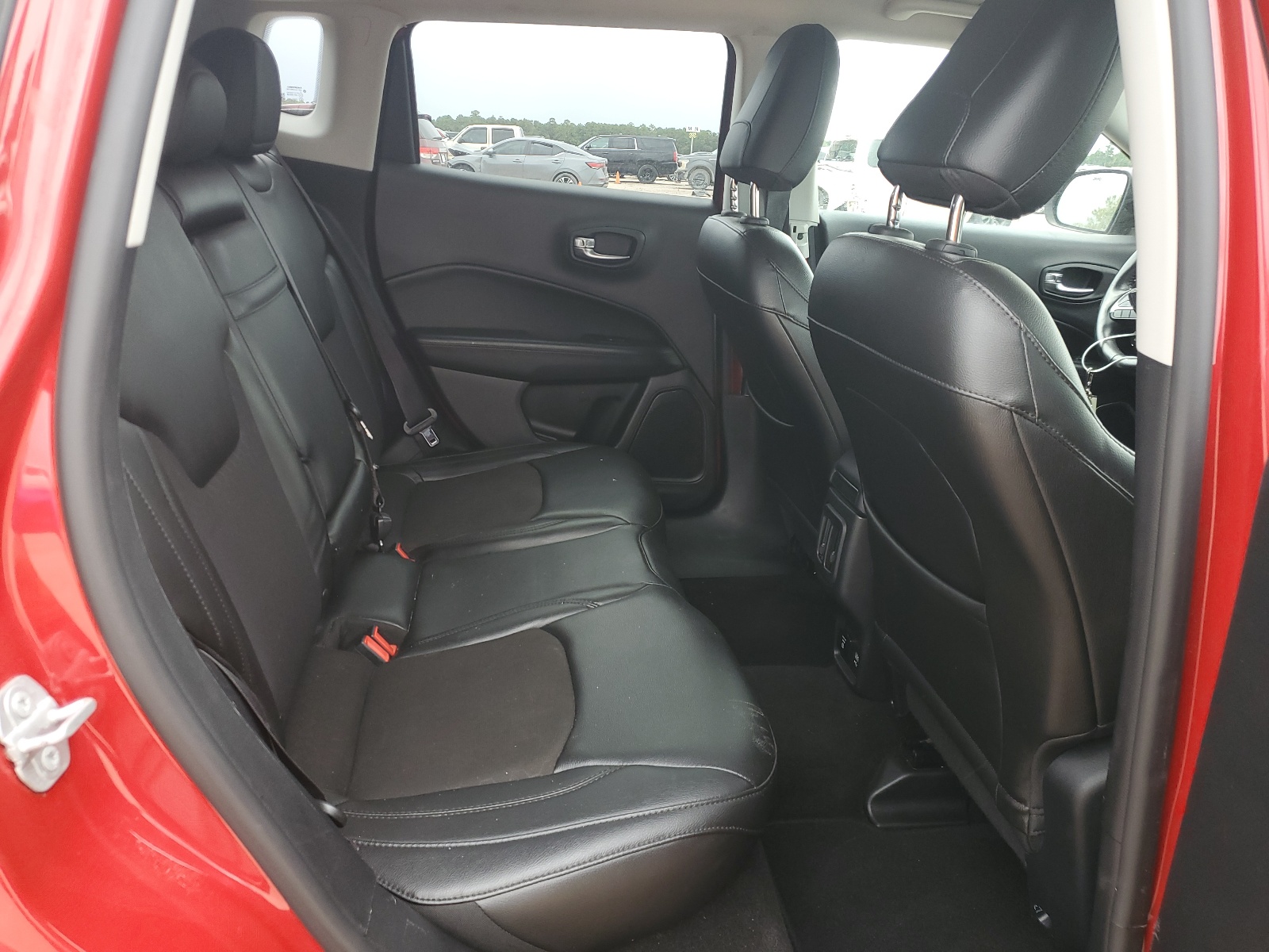 3C4NJCBB6JT300214 2018 Jeep Compass Latitude