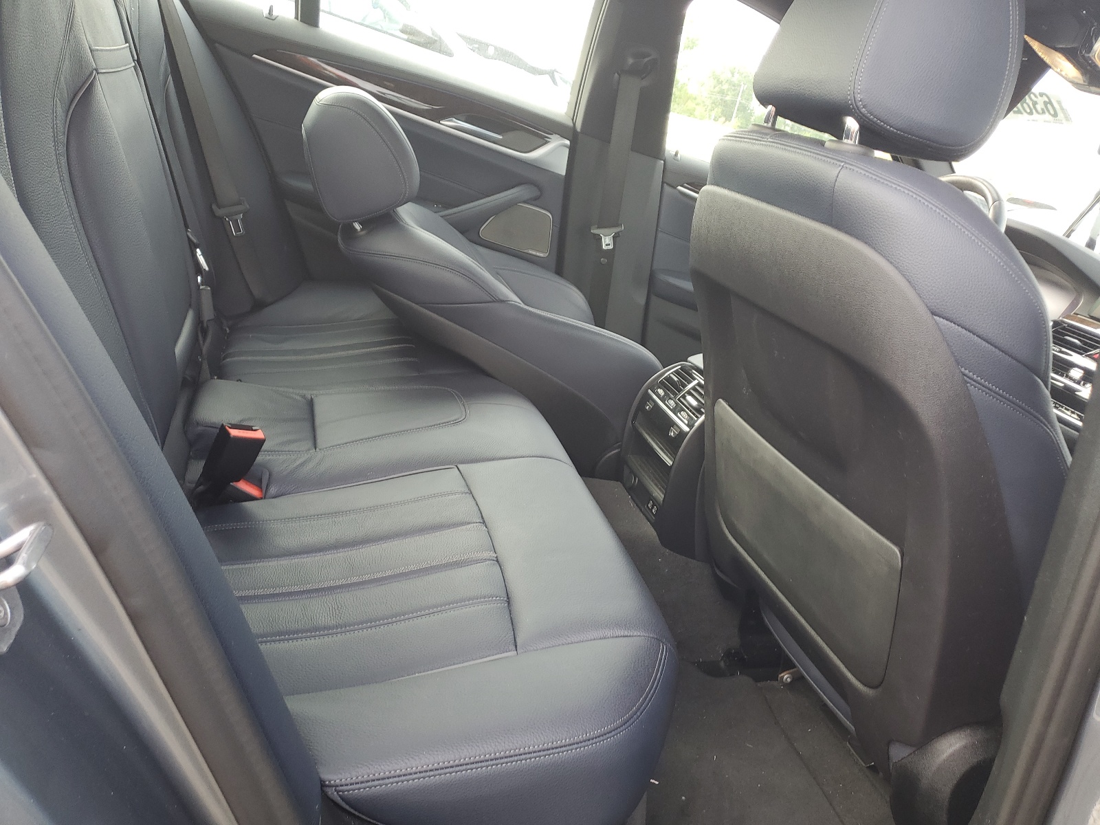 WBAJS3C02LCD60370 2020 BMW 540 Xi