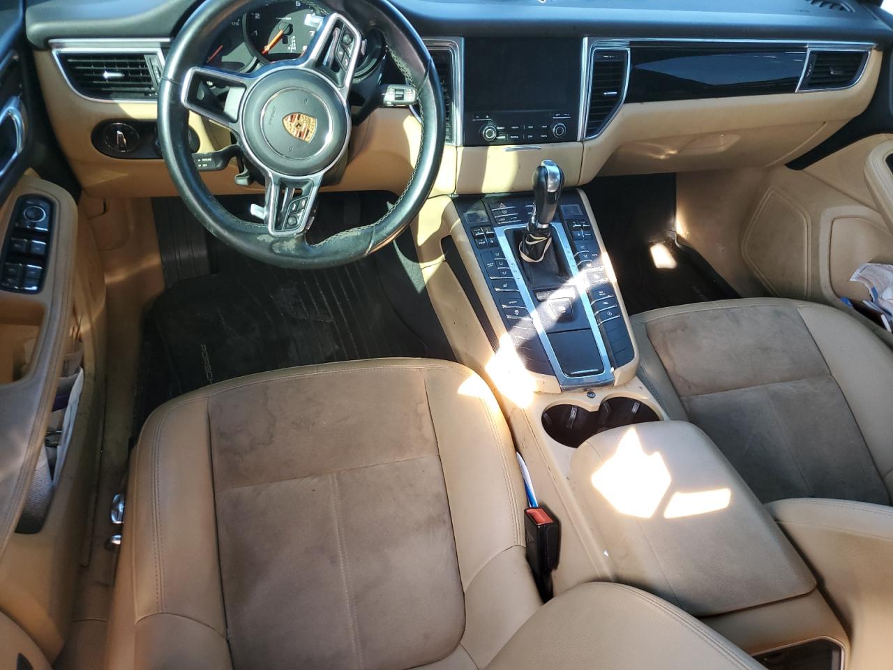 2017 Porsche Macan VIN: WP1AA2A50HLB05976 Lot: 65128914