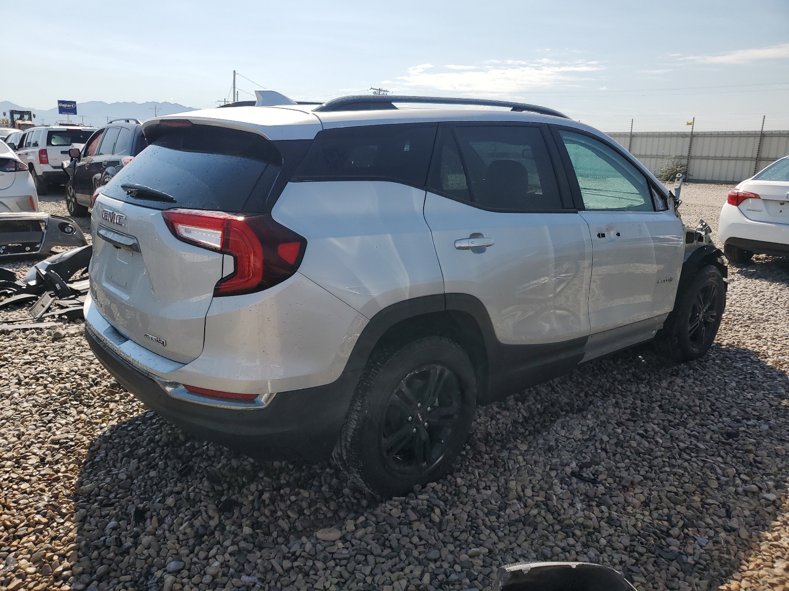 2022 GMC Terrain At4 vin: 3GKALYEV3NL267419