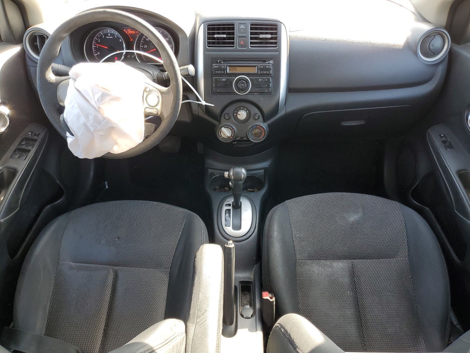 3N1CN7AP5EL823944 2014 Nissan Versa S