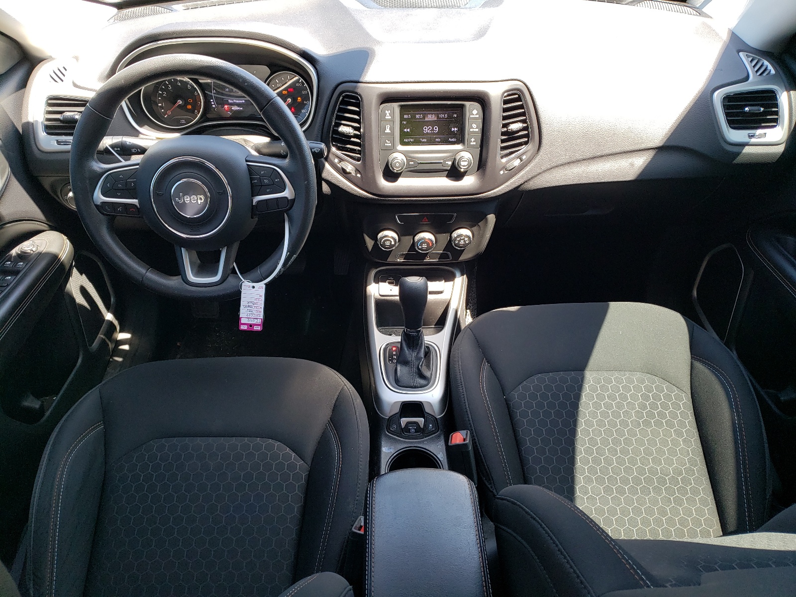 3C4NJCAB2JT345345 2018 Jeep Compass Sport