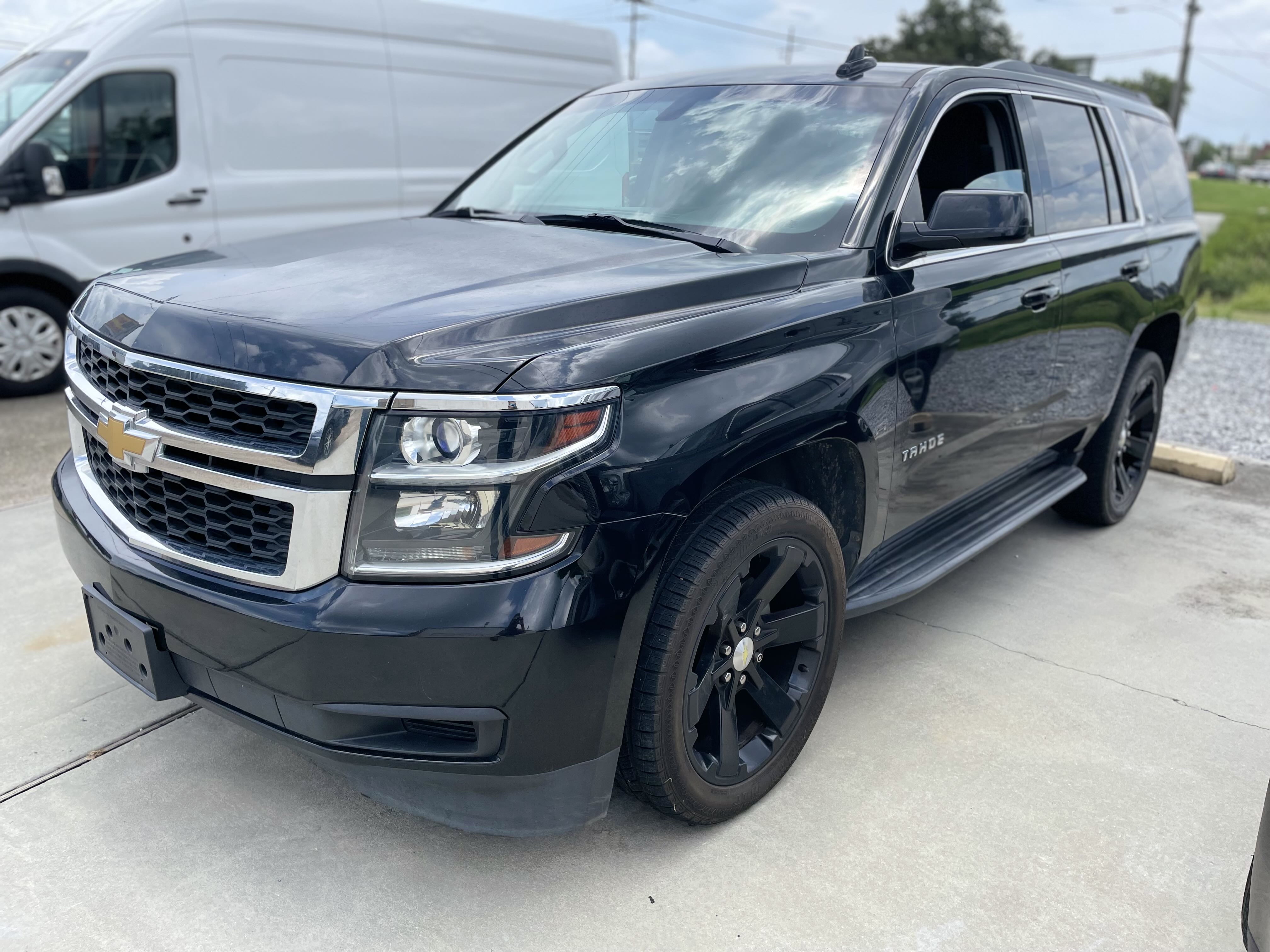 2016 Chevrolet Tahoe C1500 Ls vin: 1GNSCAKC3GR160951