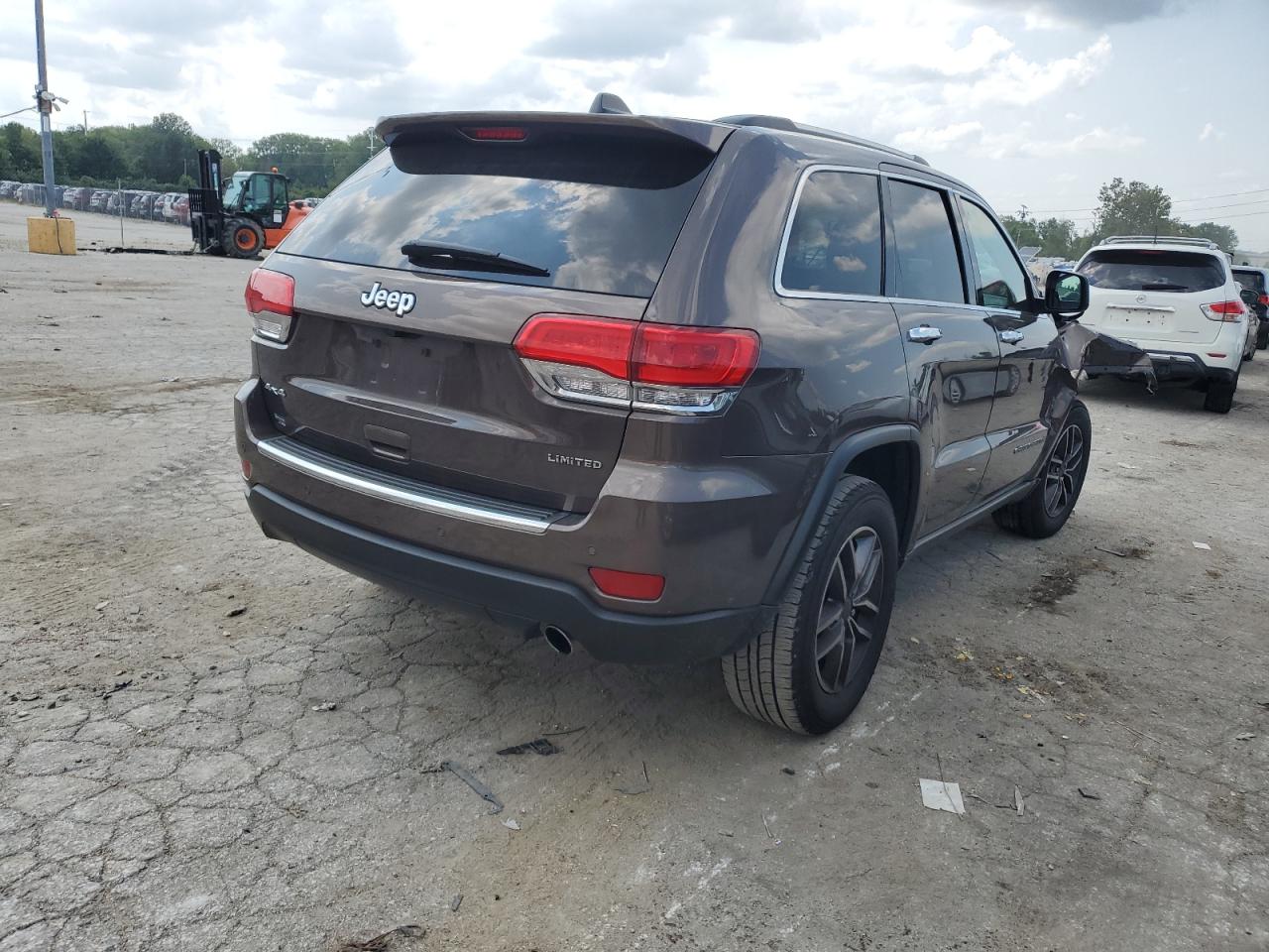 2019 Jeep Grand Cherokee - Image 3