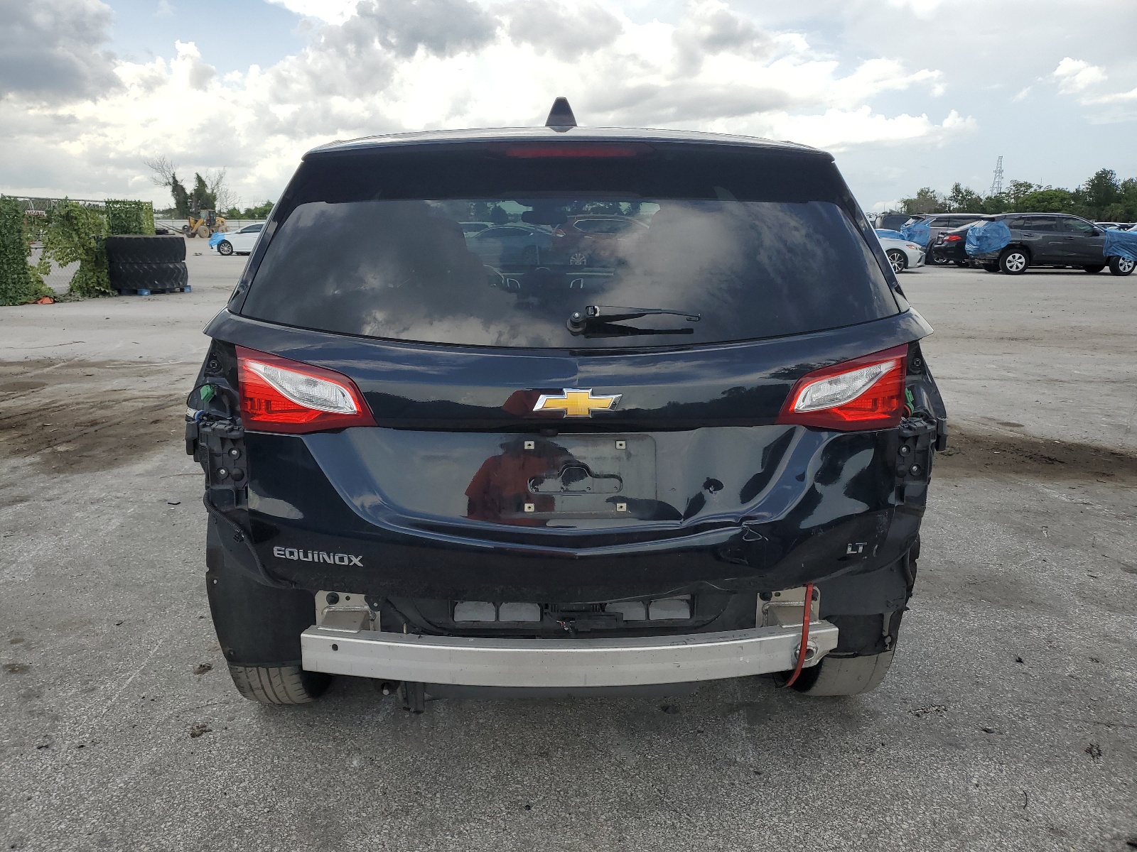 2GNAXKEV9L6215640 2020 Chevrolet Equinox Lt