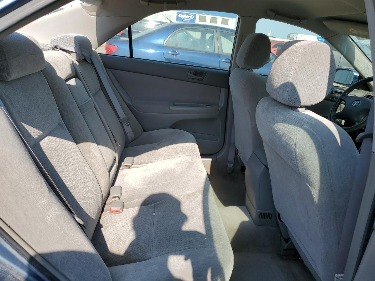 2003 Toyota Camry Le VIN: JTDBE32K130176389 Lot: 63933374