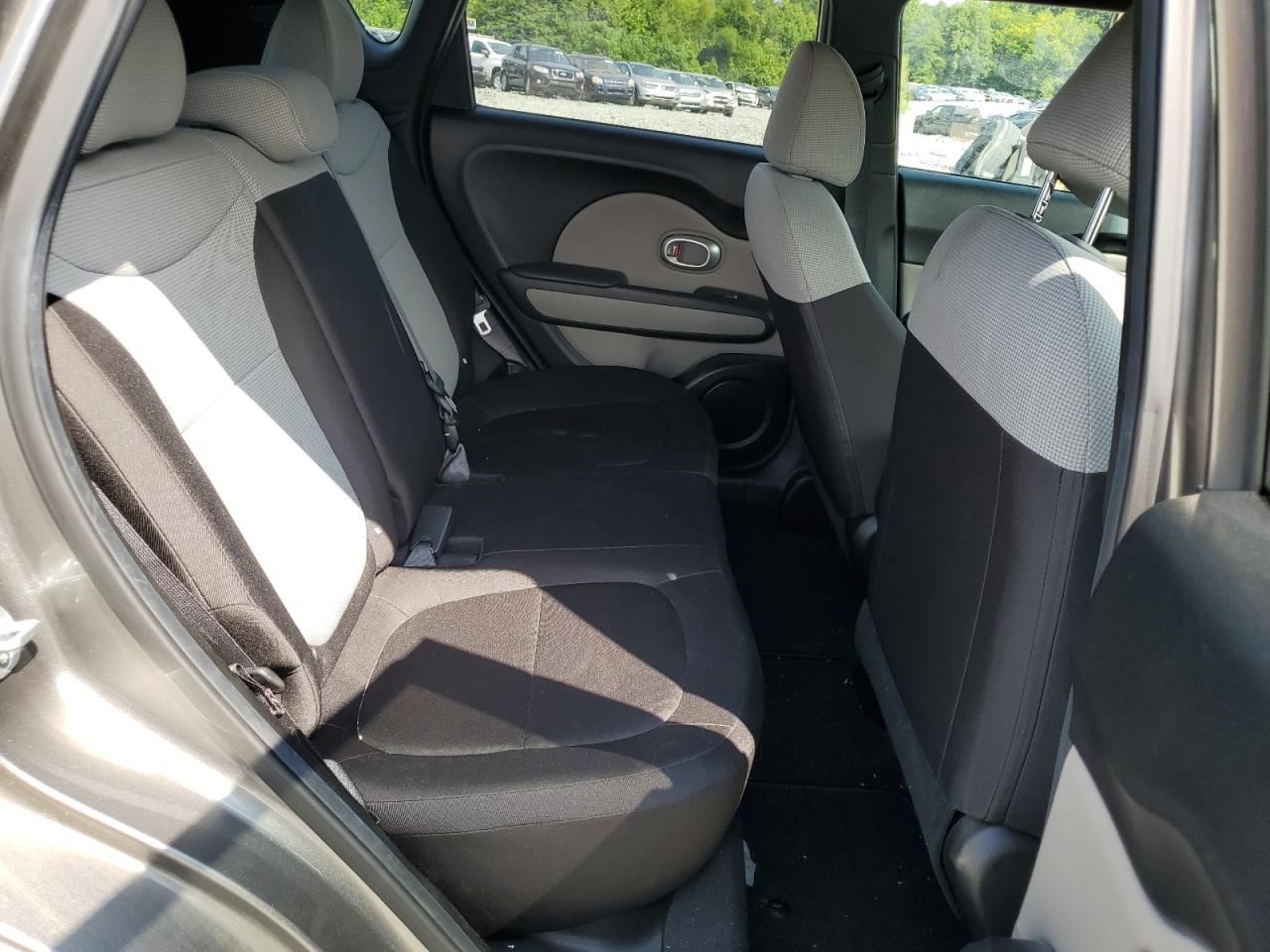 2018 Kia Soul VIN: KNDJN2A24J7516209 Lot: 62965884