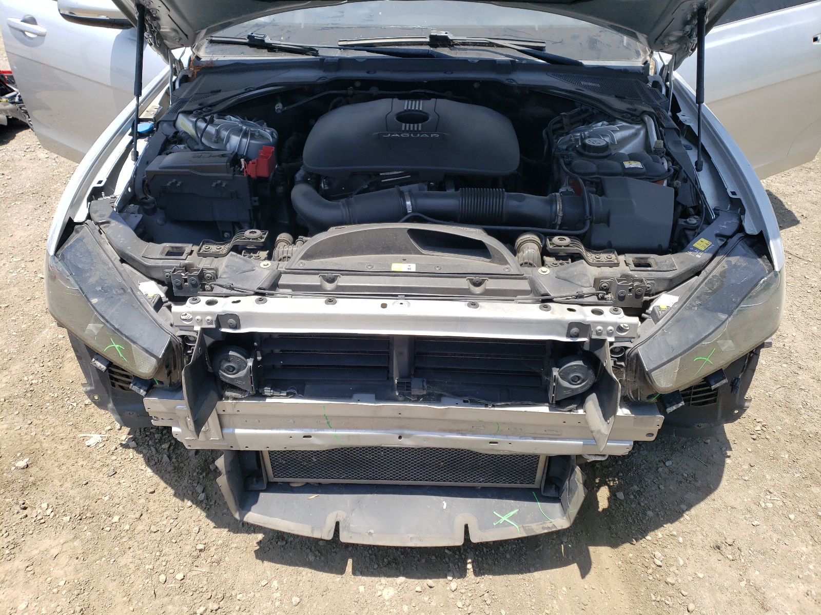 SAJAD4BG8HA964833 2017 Jaguar Xe Premium