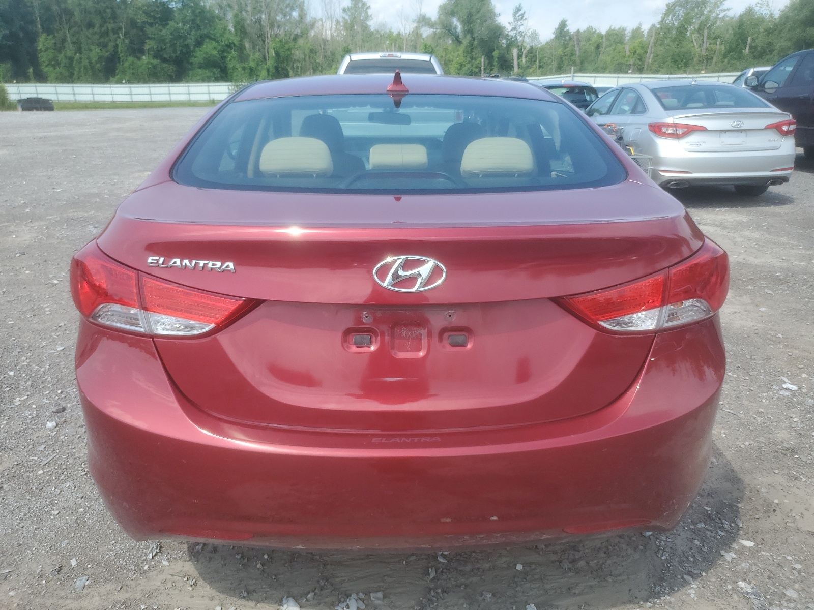 5NPDH4AE2DH417026 2013 Hyundai Elantra Gls