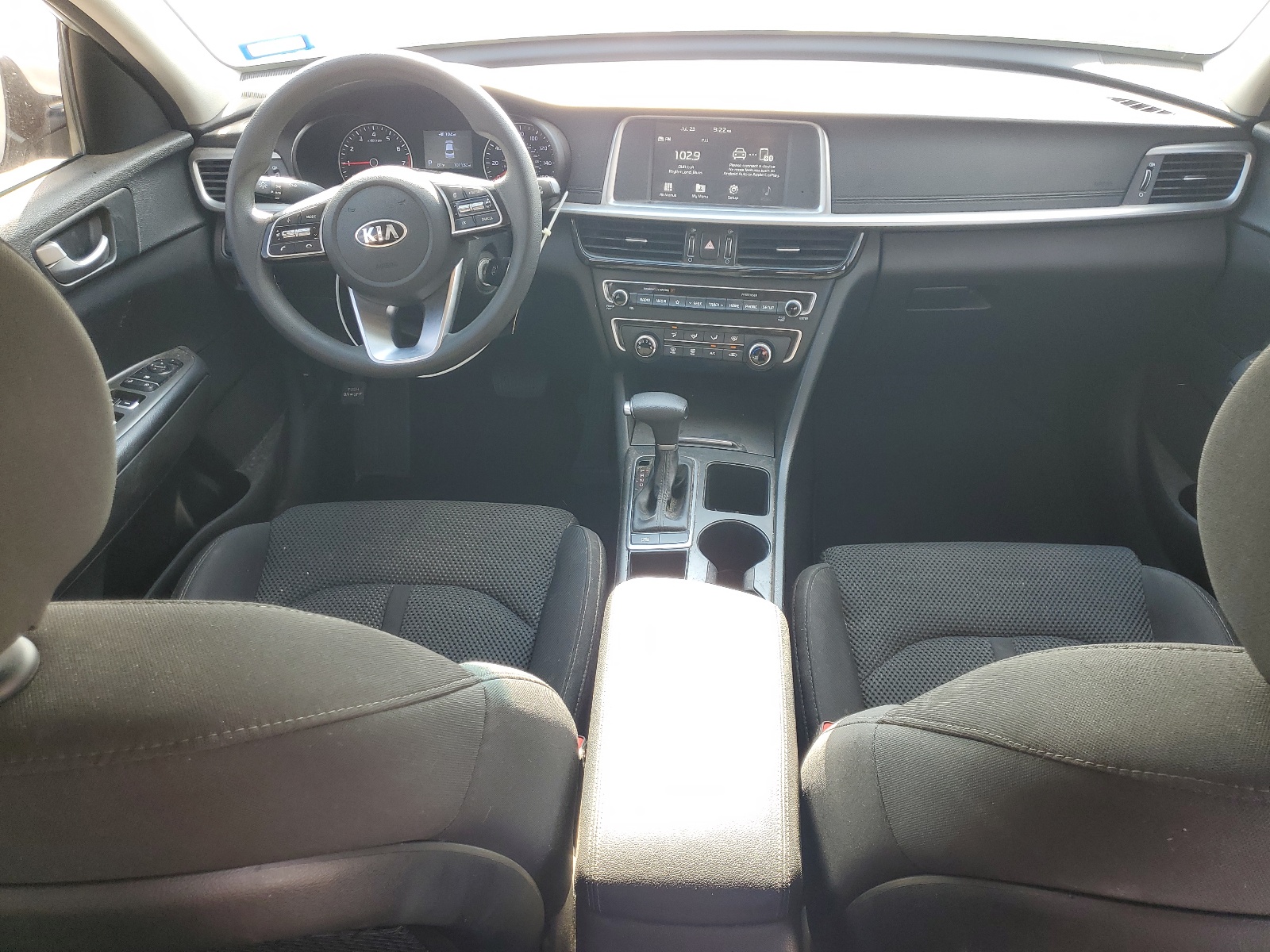 5XXGT4L39LG385452 2020 Kia Optima Lx