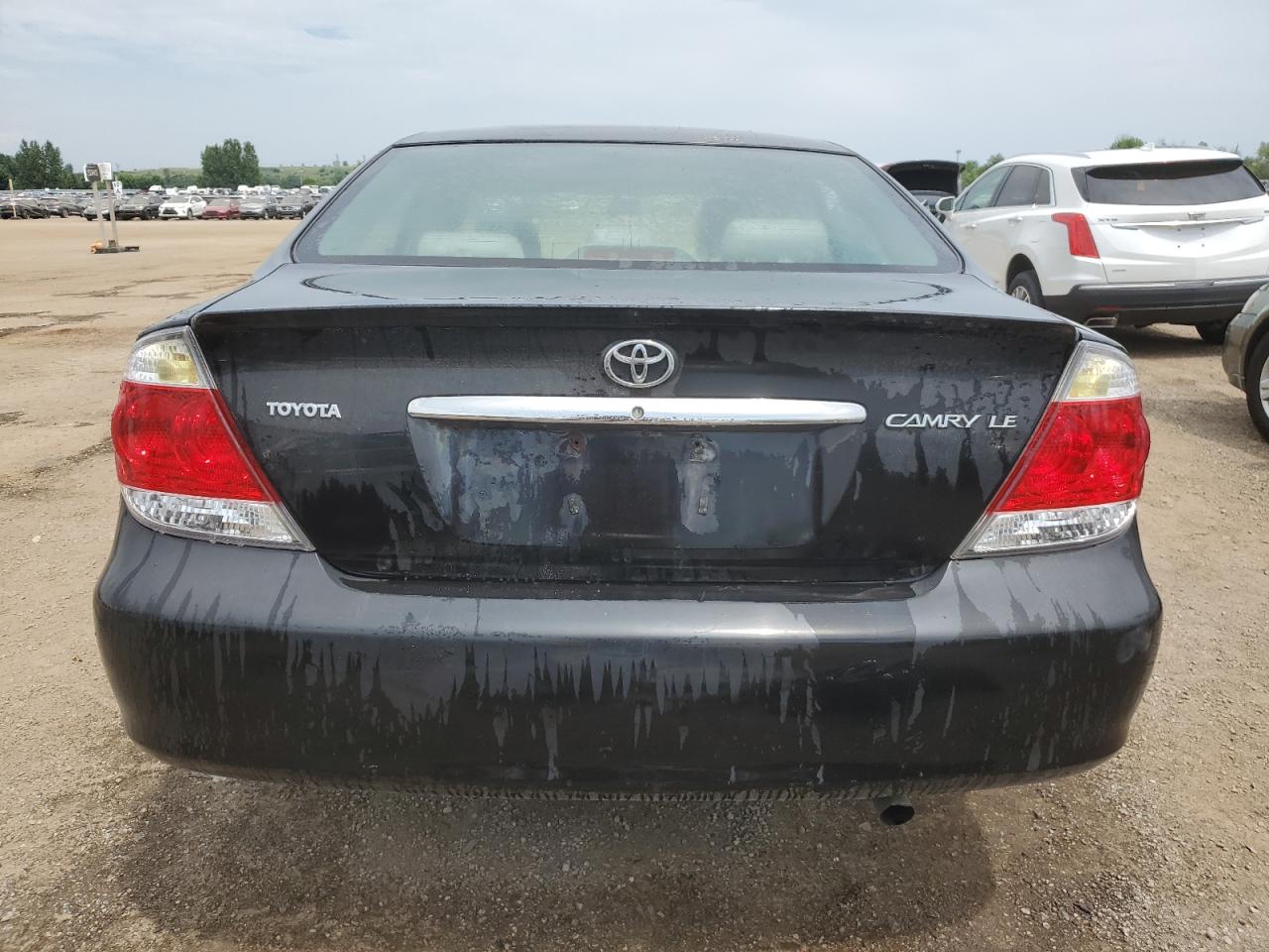 2005 Toyota Camry Le VIN: 4T1BE32K15U606154 Lot: 62480644