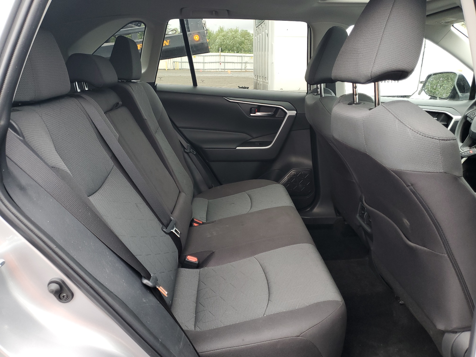 2T3W1RFV4RC283012 2024 Toyota Rav4 Xle