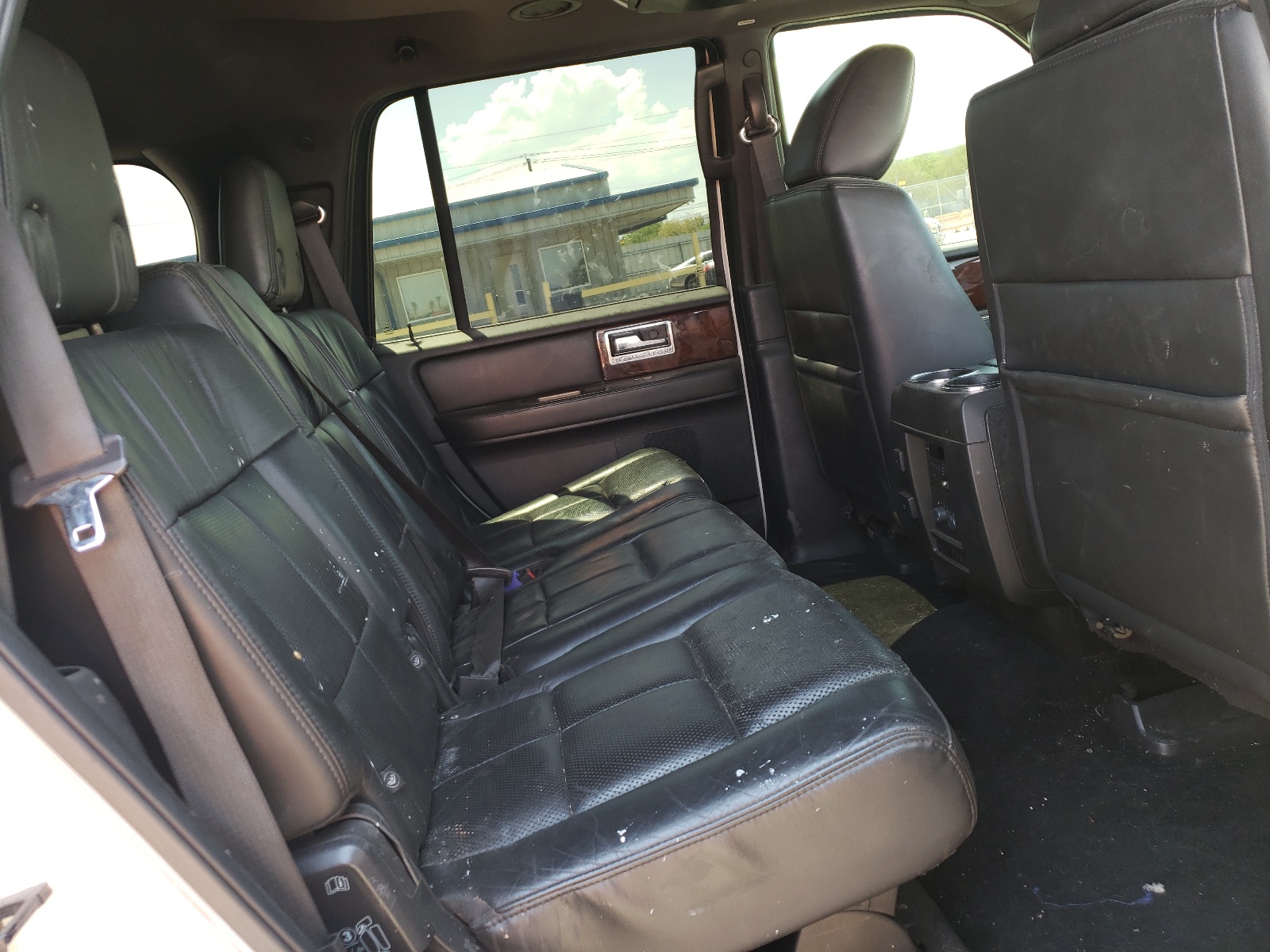 5LMJJ2J50EEL04469 2014 Lincoln Navigator