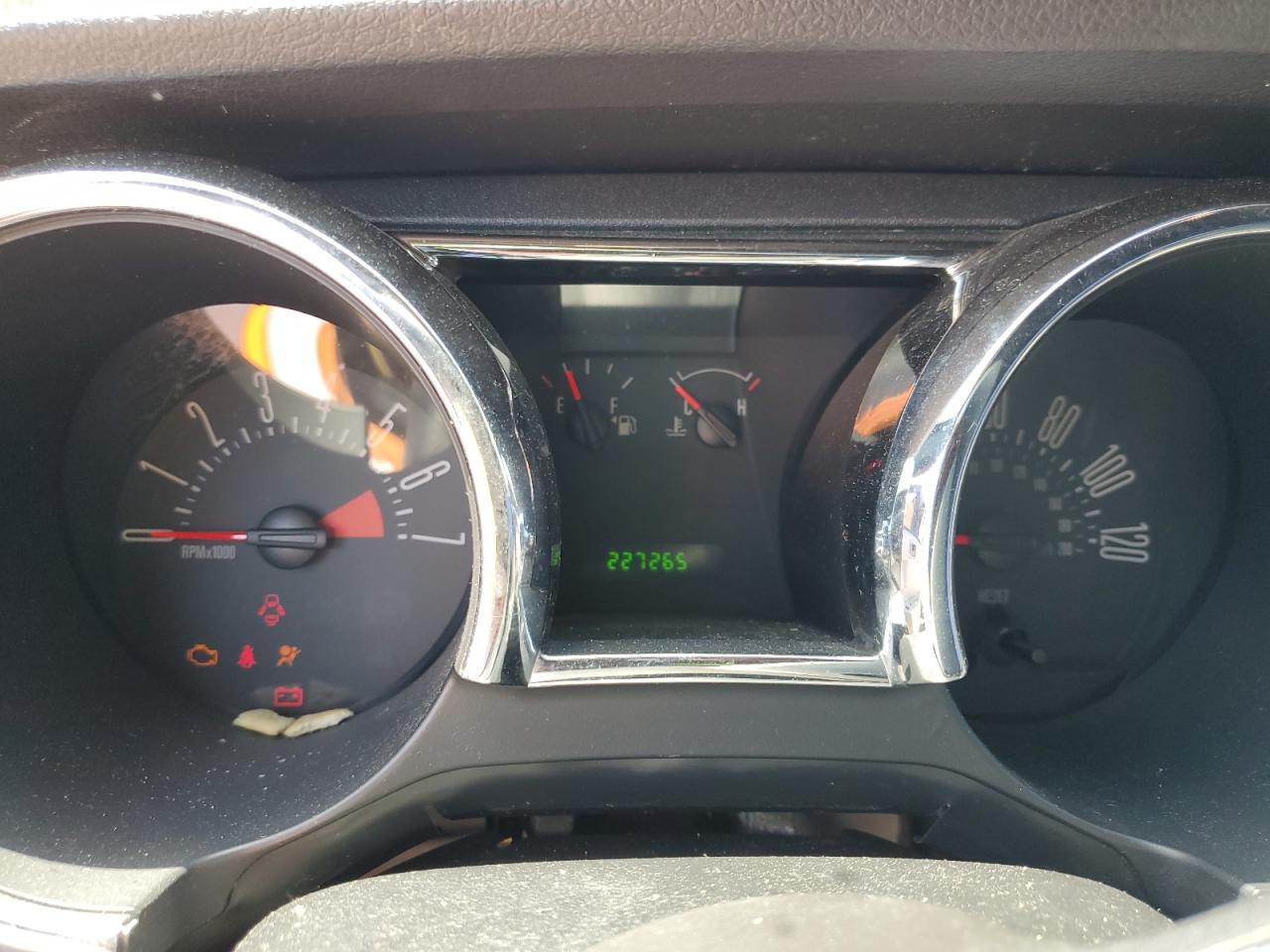 2006 Ford Mustang VIN: 1ZVFT84NX65109015 Lot: 63757824