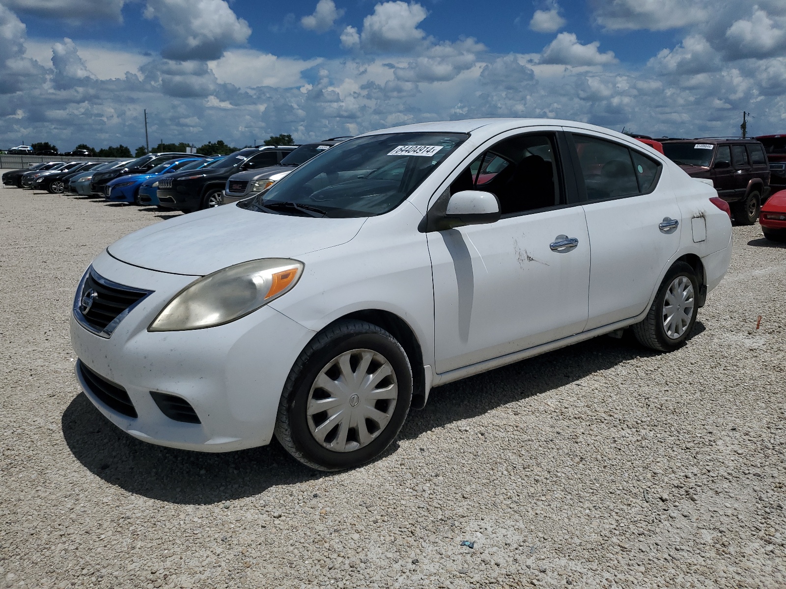 2013 Nissan Versa S vin: 3N1CN7AP5DL829869