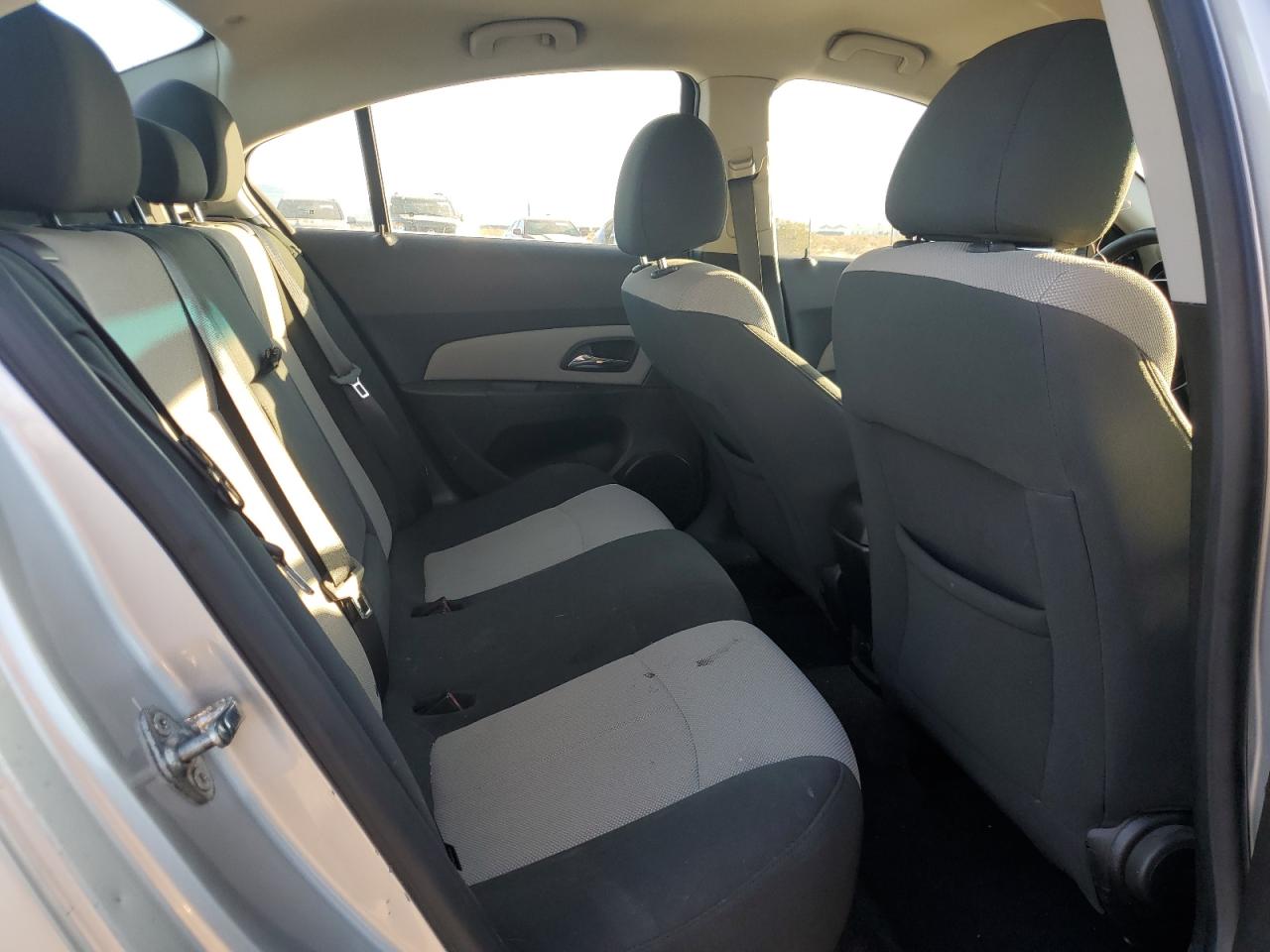 2011 Chevrolet Cruze - Image 10