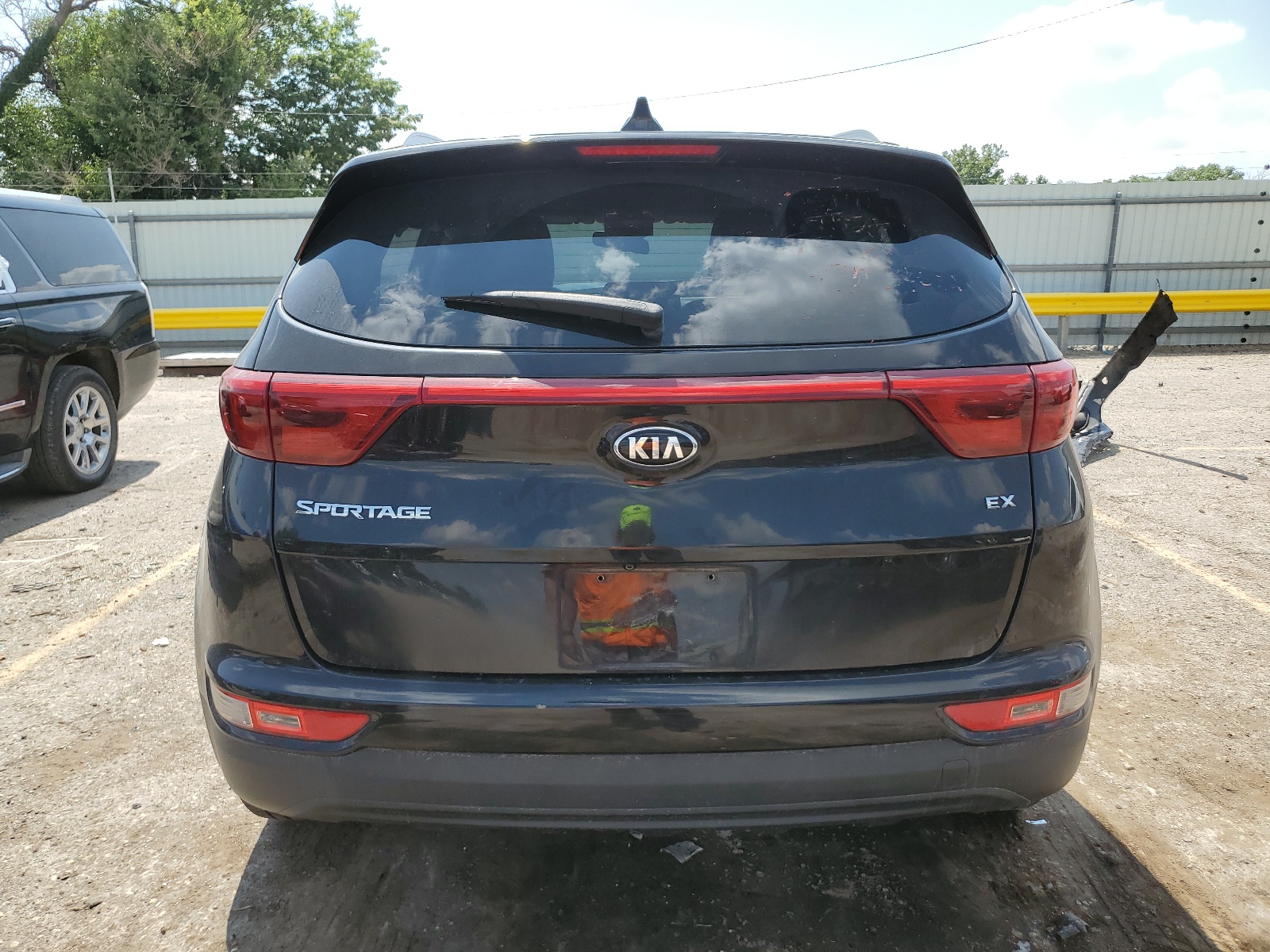 KNDPNCACXJ7329999 2018 Kia Sportage Ex