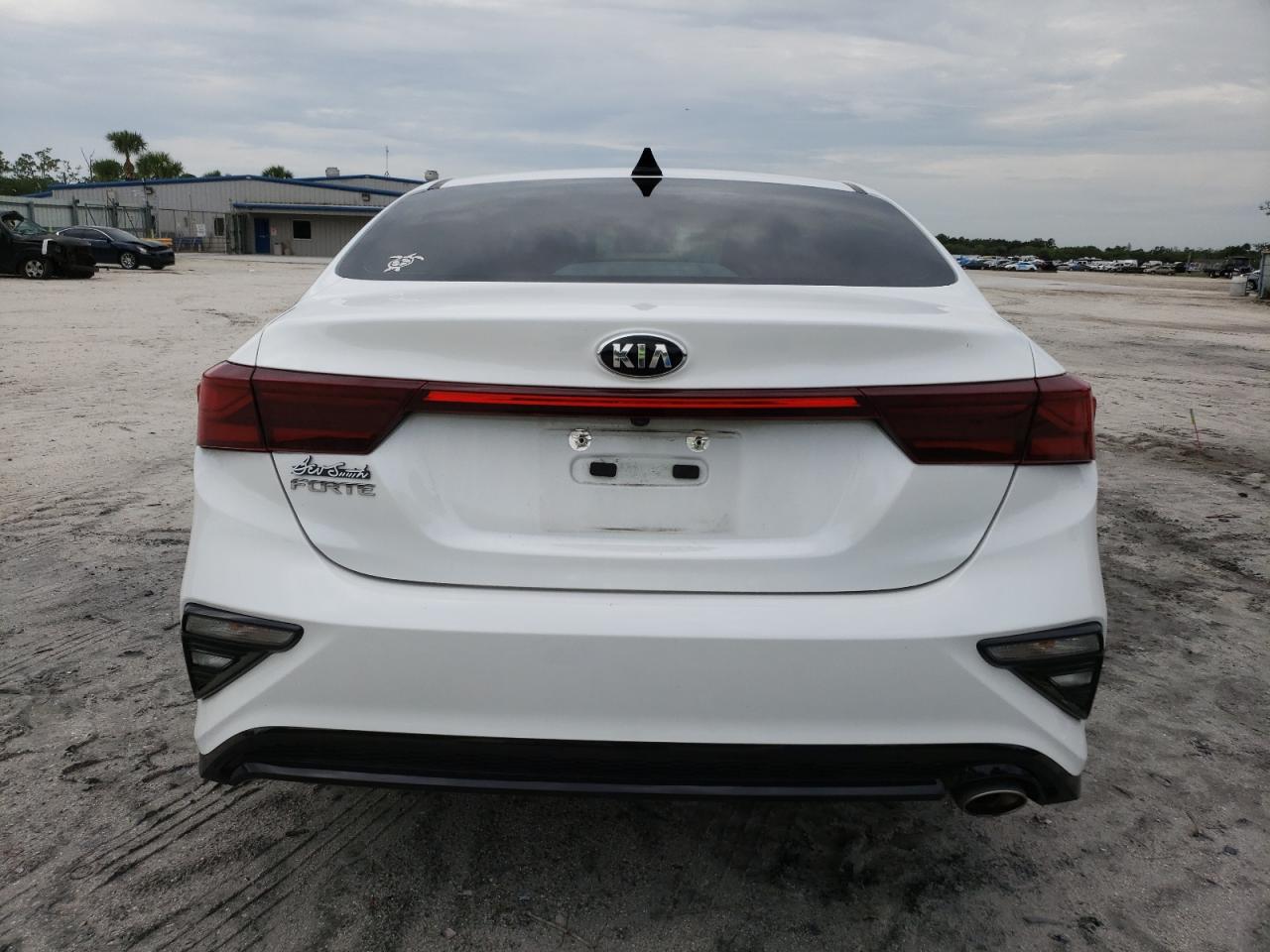 2021 Kia Forte Fe VIN: 3KPF24AD3ME358381 Lot: 63821494