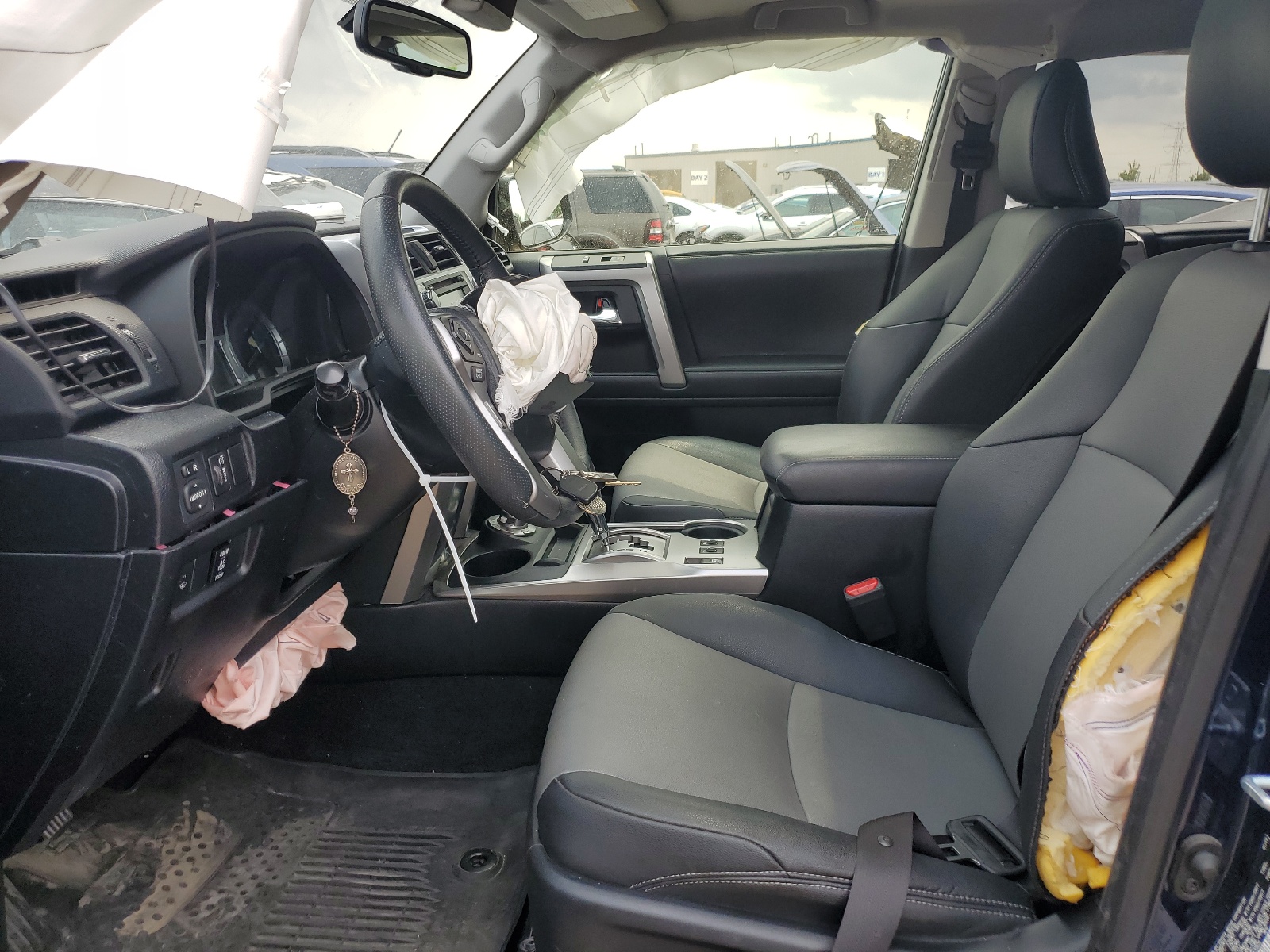 JTEBU5JR8K5670825 2019 Toyota 4Runner Sr5