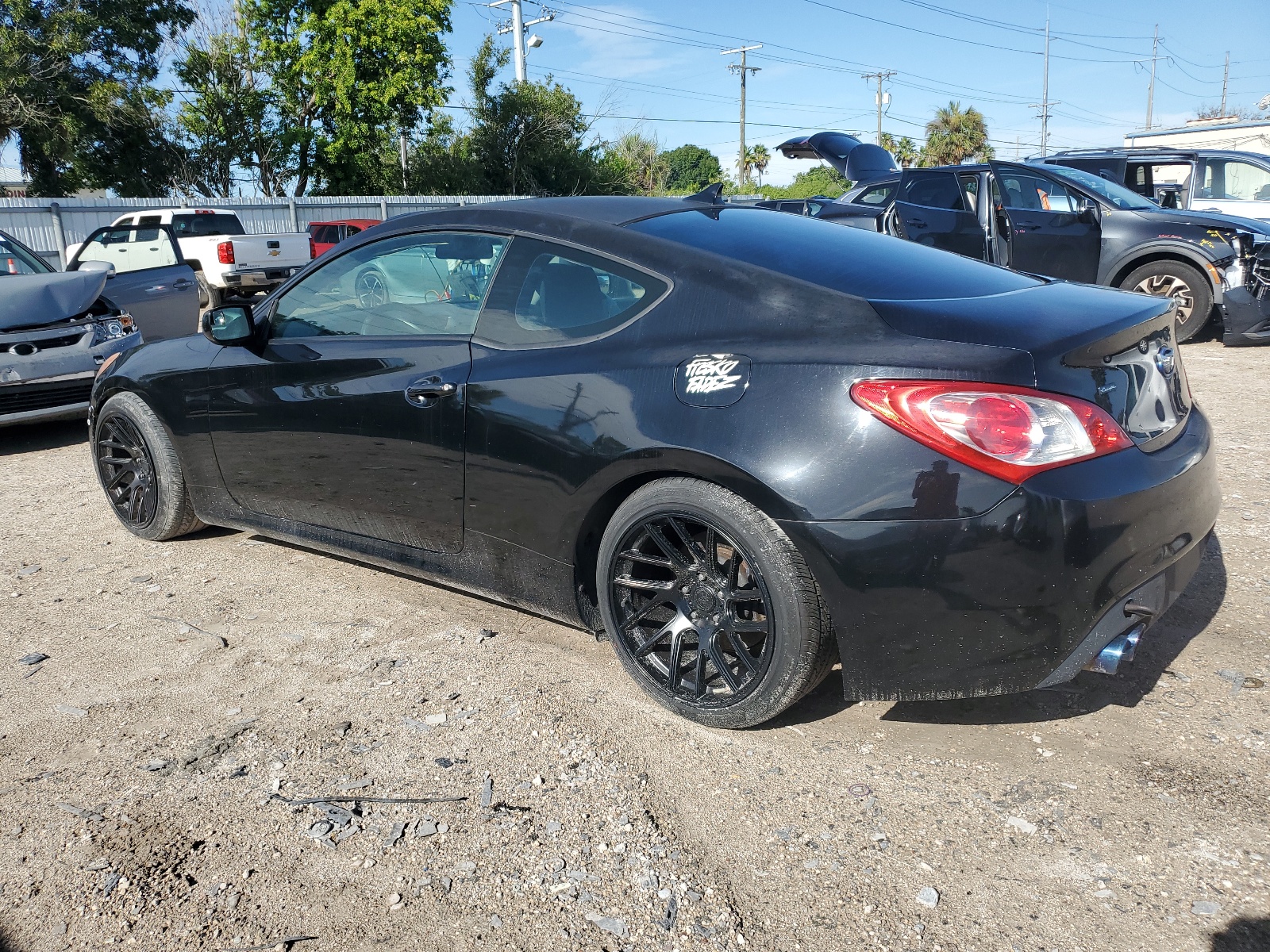 2012 Hyundai Genesis Coupe 2.0T vin: KMHHT6KD3CU068864