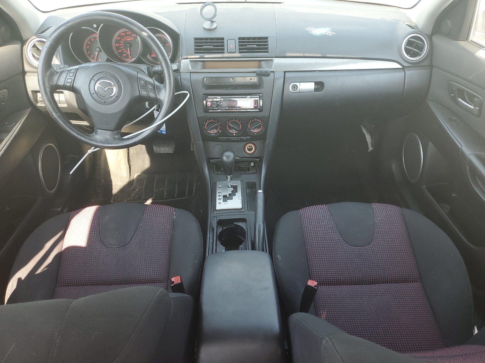 JM1BK323X41183211 2004 Mazda 3 S