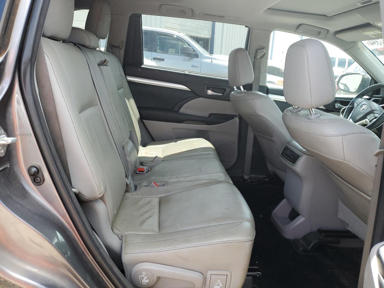 2014 Toyota Highlander Xle VIN: 5TDKKRFH1ES023537 Lot: 64637394