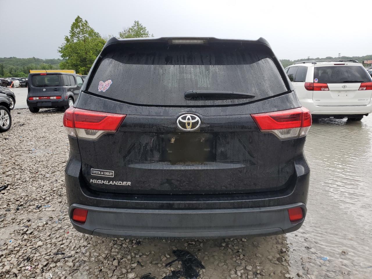 2017 Toyota Highlander Le VIN: 5TDZARFH7HS027551 Lot: 62068244