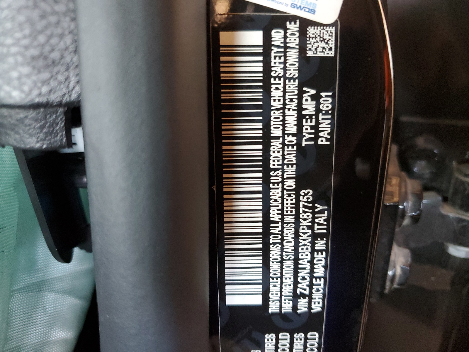 ZACNJABBXKPK87753 2019 Jeep Renegade Latitude