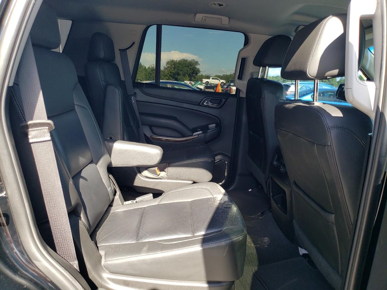 2019 Chevrolet Tahoe C1500 Lt VIN: 1GNSCBKC0KR121281 Lot: 63489724