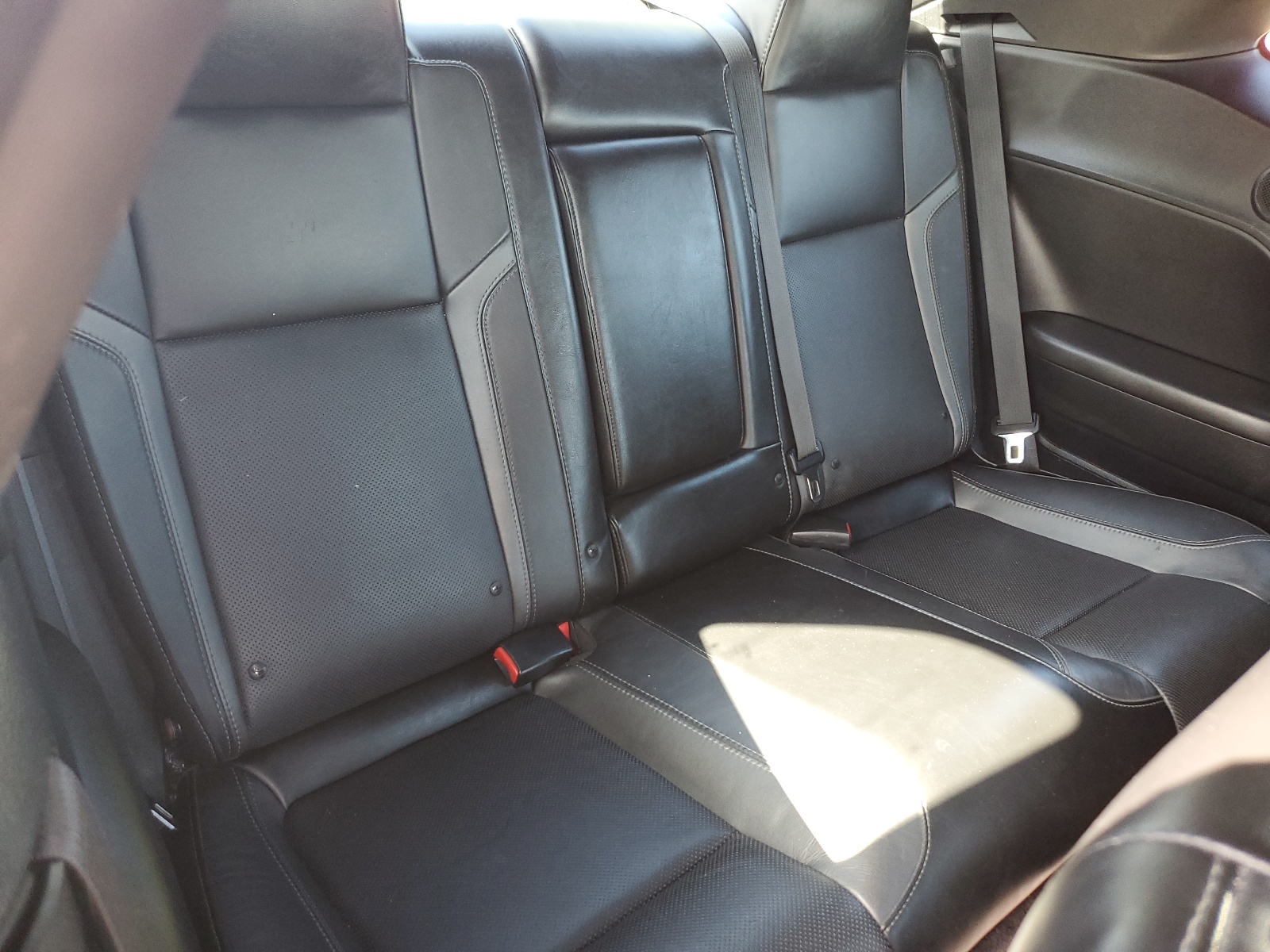 2C3CDZAG7JH258325 2018 Dodge Challenger Sxt