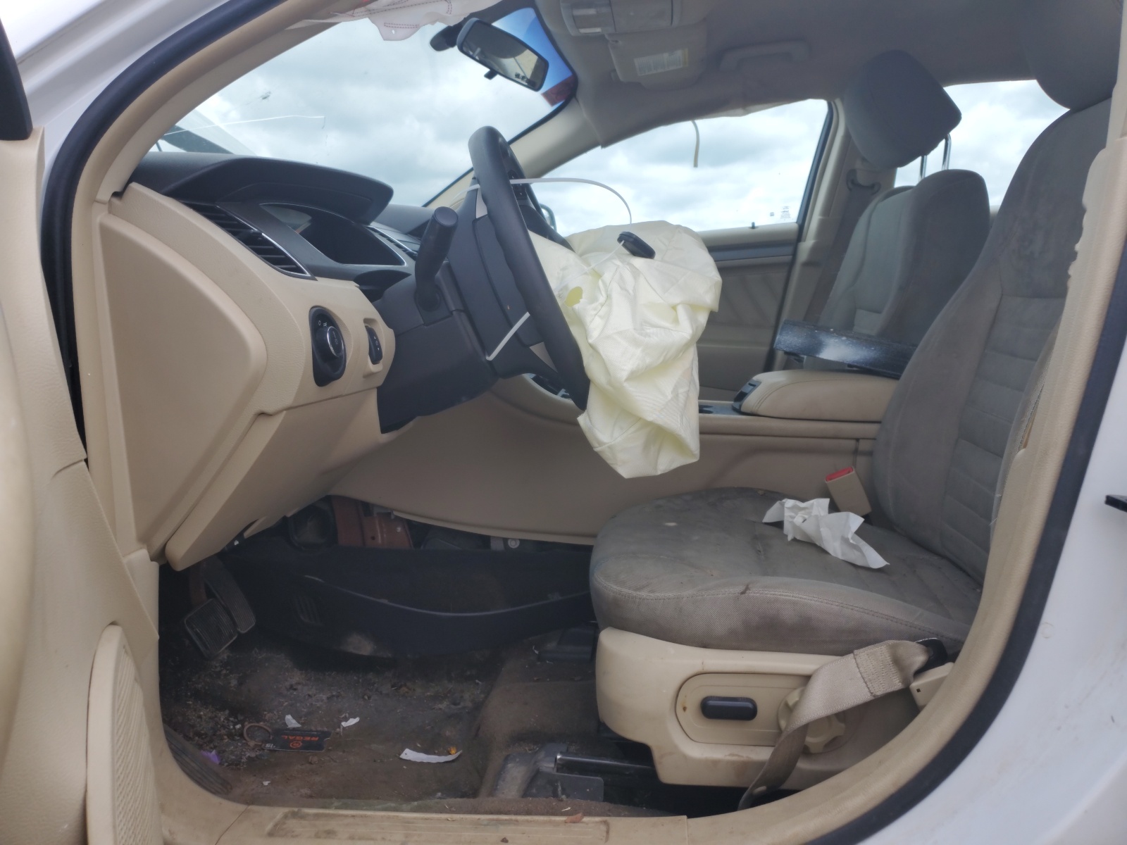 1FAHP2D89DG234229 2013 Ford Taurus Se