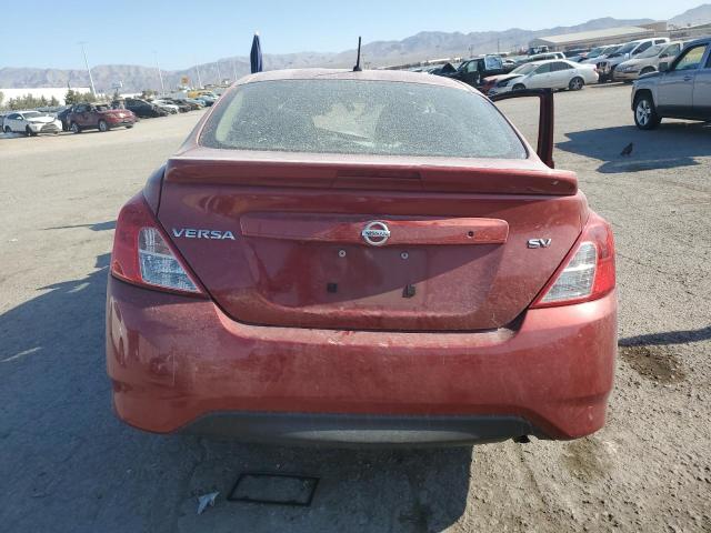  NISSAN VERSA 2019 Червоний