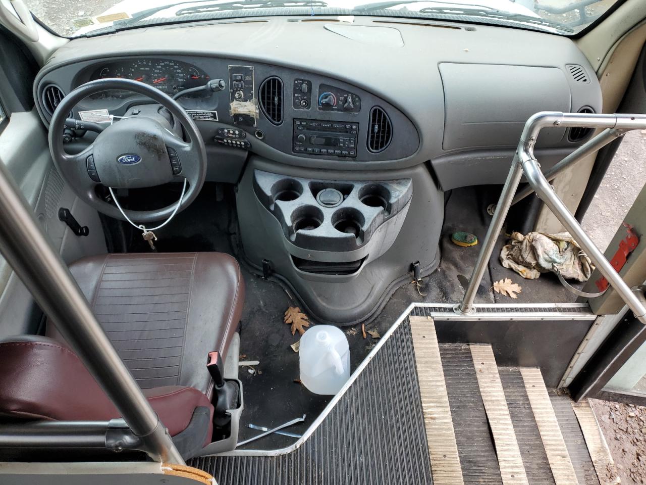 2008 Ford Econoline E350 Super Duty Cutaway Van VIN: 1FD3E35S98DB17571 Lot: 62897124