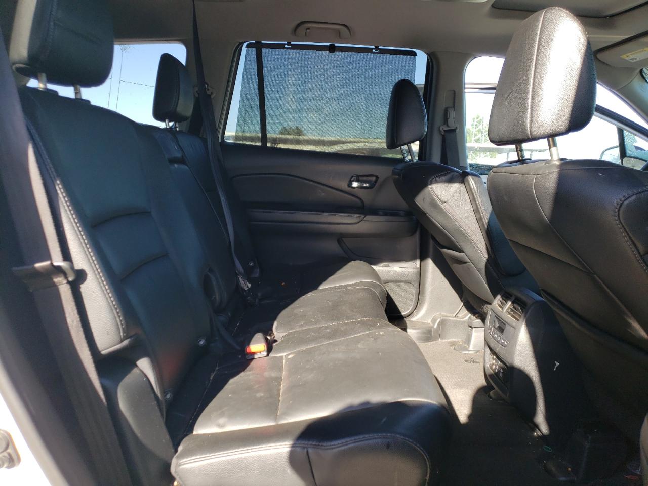 2017 Honda Pilot Touring VIN: 5FNYF6H95HB009510 Lot: 61550184